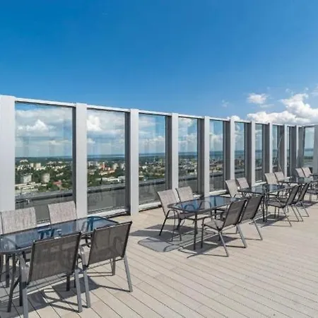 Hanza Tower Deluxe Pool & Jacuzzi & Sauna Apartment Szczecin