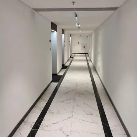 Apartment Hanza Tower Deluxe Pool & Jacuzzi & Sauna