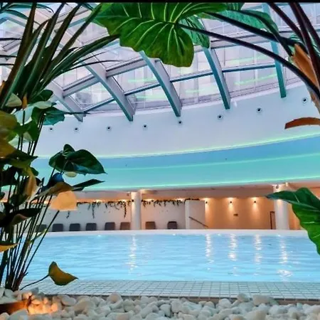 Hanza Tower Deluxe Pool & Jacuzzi & Sauna * Szczecin